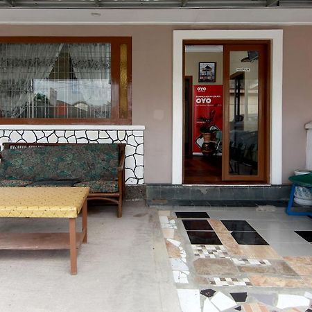Oyo 799 Hotel Dieng Berastagi Zewnętrze zdjęcie
