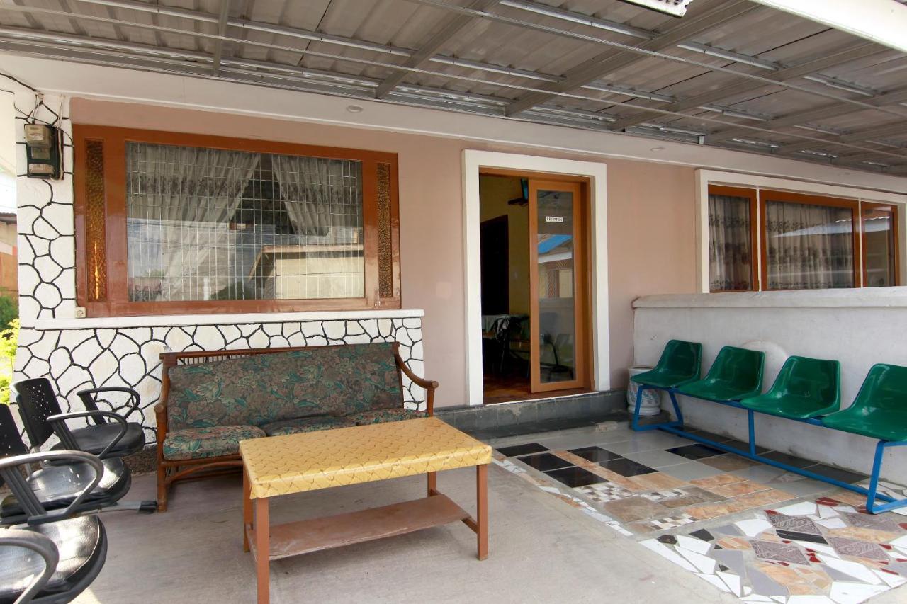 Oyo 799 Hotel Dieng Berastagi Zewnętrze zdjęcie