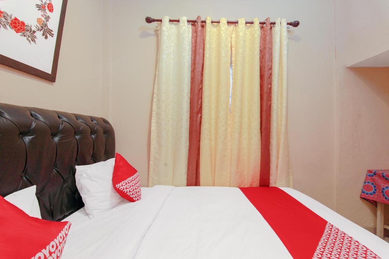 Oyo 799 Hotel Dieng Berastagi Zewnętrze zdjęcie