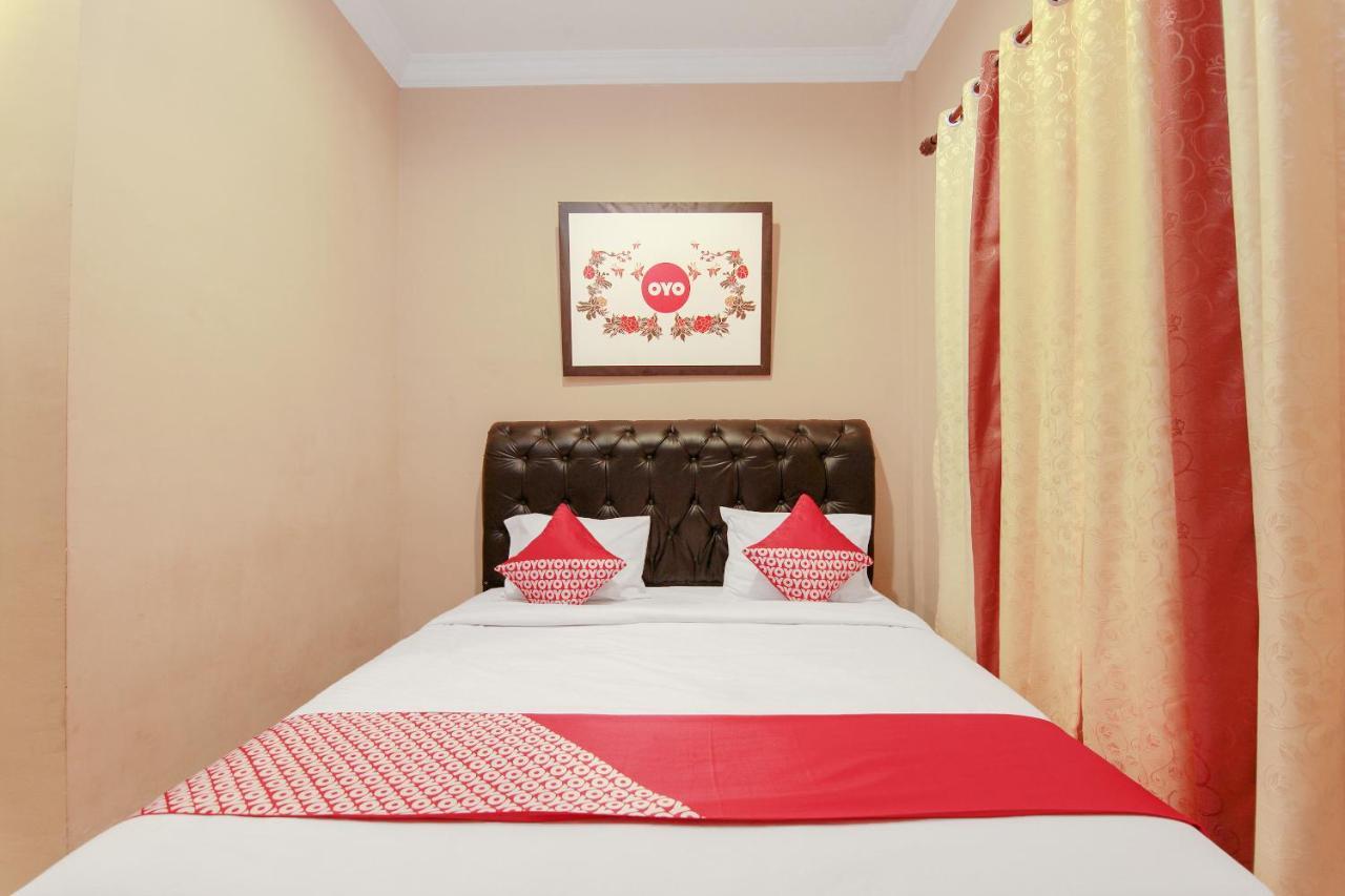 Oyo 799 Hotel Dieng Berastagi Zewnętrze zdjęcie